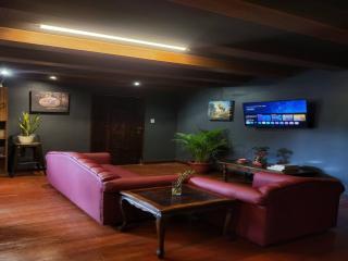 Room in Apartment - Family Room - Casa Encantada Executive 1 - Tuding - 0