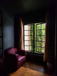 Room in Apartment - Family Room - Casa Encantada Executive 1 - Tuding - 4