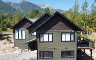 Powder House Chalet by Fernie Central Reservations - Fernie - 0
