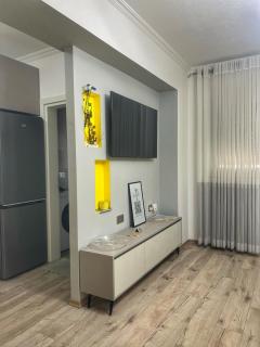 Blloku One-Room Apartment - Tirana - 9