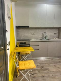 Blloku One-Room Apartment - Tirana - 8