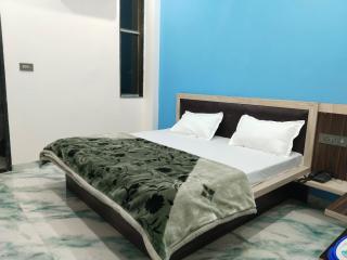 Golden Residency Guest House - 2