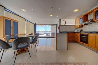 3 Bedroom Penthouse with Jacuzzi and BBQ - St Paul's Bay - 7