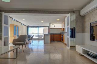 3 Bedroom Penthouse with Jacuzzi and BBQ - St Paul's Bay - 4