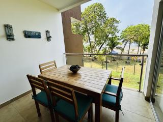 Beachfront Getaway, AC, Pools and Sunset Views - Bejuco - 0