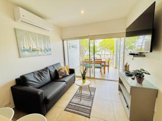 Beachfront Getaway, AC, Pools and Sunset Views - Bejuco - 2