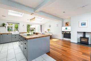 Spacious & Bright 3Bedroom Home-Sleeps7-Parking - Bristol - 3