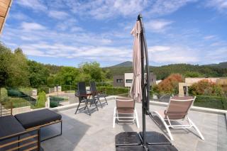 Casa Unifamiliar con Vistas al Paisaje y Encanto en el Corazón del País Vasco,España - Mungia - 9