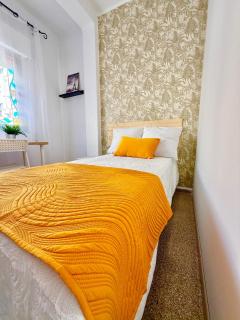 4 Rooms - Perez Quintero - Huelva - 0