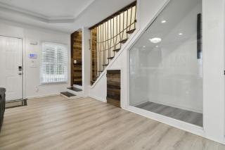 Grand Home Walk to Mercedes Benz - 1