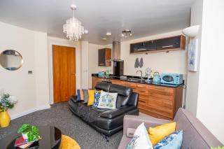 City Centre Location-Family Friendly-Free Parking - 7