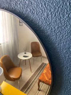 Apartamento en planta baja c estacionamiento - - 7