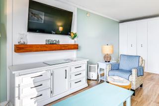 Balcony and Pool Access Myrtle Beach Resort Escape! - Myrtle Beach - 7
