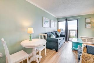 Balcony and Pool Access Myrtle Beach Resort Escape! - Myrtle Beach - 4