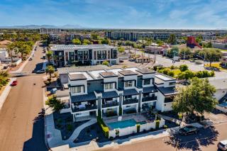 NEW Desert Standard Modern 3-Level Oasis - Scottsdale - 8