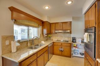 5 Mi to Beach Canalfront Home in Cape Coral! - Cape Coral - 2