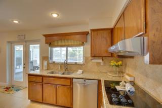 5 Mi to Beach Canalfront Home in Cape Coral! - Cape Coral - 1