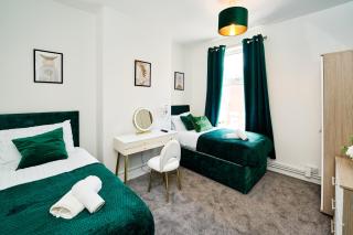 CosyHome NearCityCentre sleeps 8 Free Parking Pool Table - Coventry - 9
