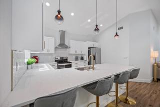 Luxury 3 BDRM Home - Busch Gardens - Fairgrounds - Tampa - 2
