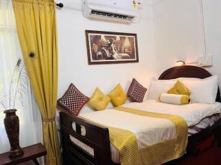 Scarlet's Cottage & Tea Garden - Kochi - 9