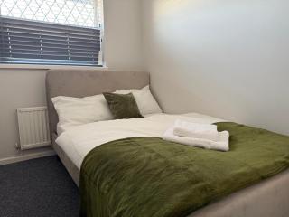 D-homes Service Accommodation - Swindon - 4