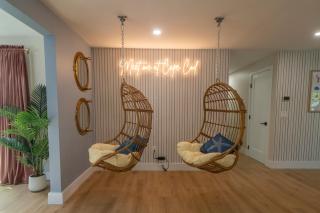 Cape Cod heated Pool, Putting Green, Speak Easy, Game room, - 6