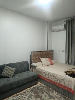 شقة كاملة لايجار غرفتين نوم ورسيبشن - 8