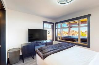 Serene View Lodge at The Raven - Big White - 2