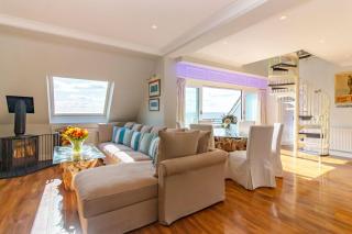 The Breakers Beach House - Sandgate - 7