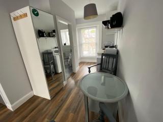 6 New Street Selfcatering BnB Apartment 2 - Bantry - 4