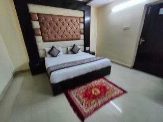 Hotel Vishesh Continental - Jāmb - 5