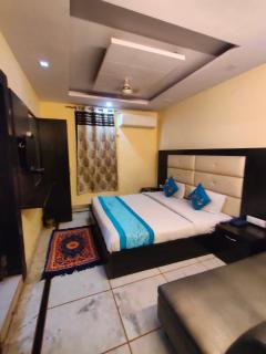 Hotel Vishesh Continental - Jāmb - 0