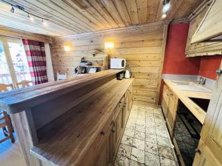 Résidence Les Brimbelles - Appartement 3 pièces pour 6 personnes situé dans le centre de Méribel proche des commerces et des pistes de ski MAE-2041 - Les Allues - 1