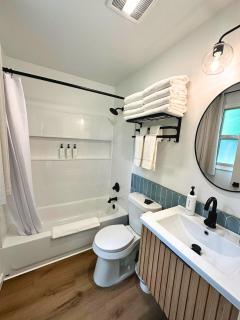 Sun & Sand Resort - Port Austin - 1
