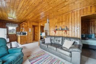 Sleeps More Cozy Lake Access - Oscoda - 4