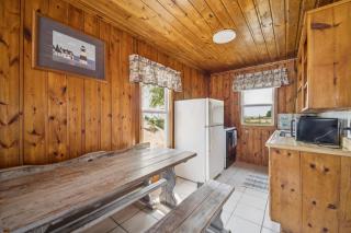Sleeps More Cozy Lake Access - Oscoda - 1