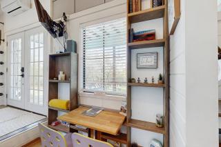 Chimney Rock Tiny Home - Canyon Lake - 6