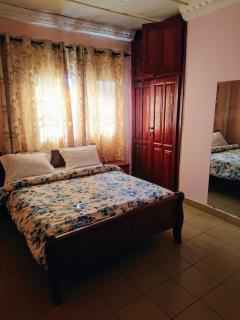 Divine Grace Guesthouse - Yaoundé - 7