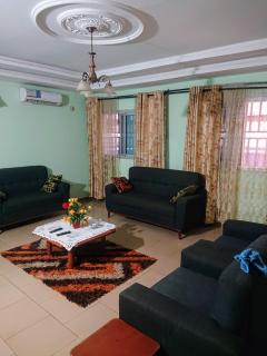 Divine Grace Guesthouse - Yaoundé - 6