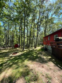 4 BR 2 BA close to Higgins Lake! - Roscommon - 7