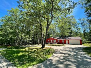 4 BR 2 BA close to Higgins Lake! - Roscommon - 0