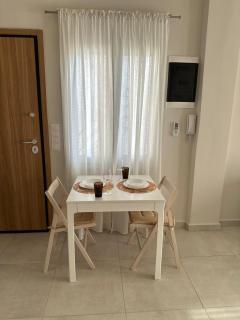A&A Apartment with Balcony - Kalamata - 9