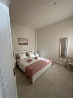 A&A Apartment with Balcony - Kalamata - 8