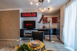 Deluxe Apartment with 2 Bedroom in Center Varna - 0