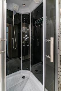 Deluxe Apartment with 2 Bedroom in Center Varna - 4