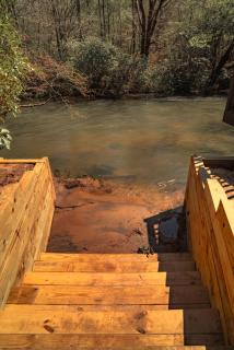 Gingerbread House on Cartecay River - Ellijay - 7