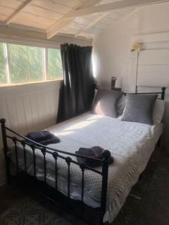 Room 4 - Leicester - 8