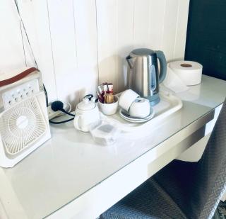 Private access small room in Leicester free parking drinks - Leicester - 5
