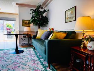180 Degree ocean view home - Nanaimo - 7