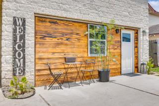 Near Historic Battlefield Trail Studio with Patio! - Brownsville - 8